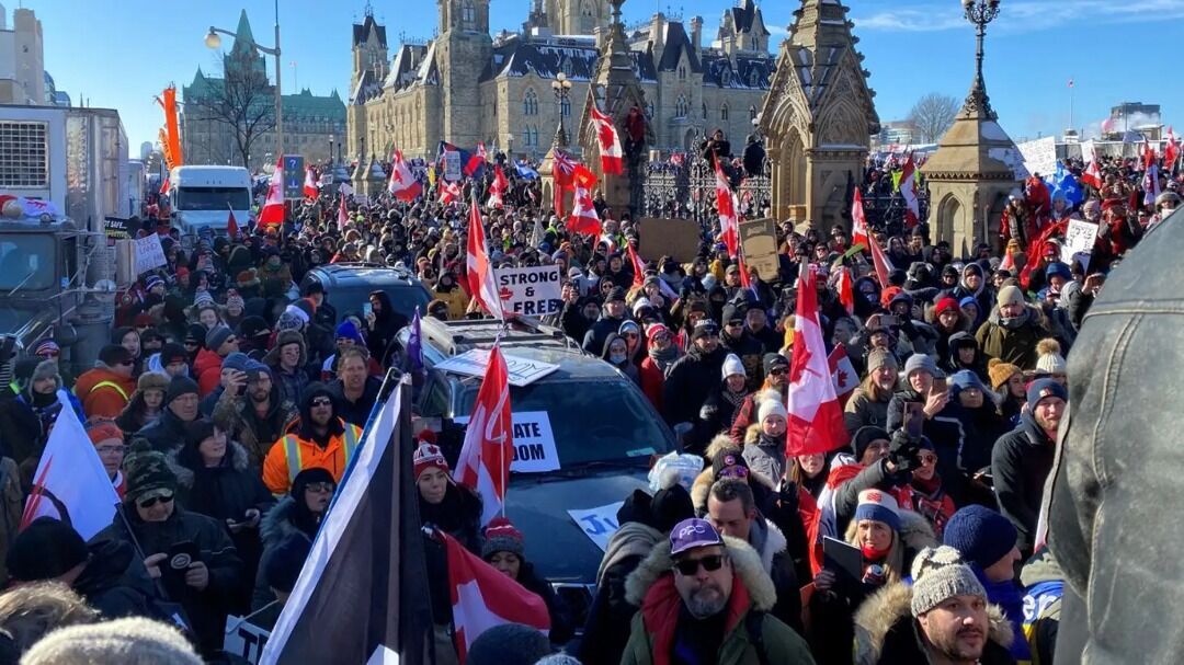 تعطیلی کارخانه‌های خودروسازی در پی ادامه اعتراض‌های کرونایی در کانادا