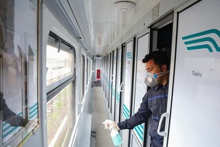 تأخیر ۵ ساعته قطار تهران-مشهد/ مسافران ۱۲ ساعت حبس شدند