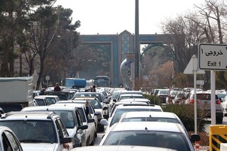 ورود بیش از ۱۰۰ هزار خودرو به آرامستان بهشت رضا(ع) همزمان با گرامیداشت روز پدر