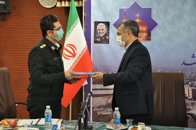 دانشگاه آزاد اسلامی مشهد و فرماندهی انتظامی استان خراسان رضوی تفاهم نامه همکاری امضاء کردند