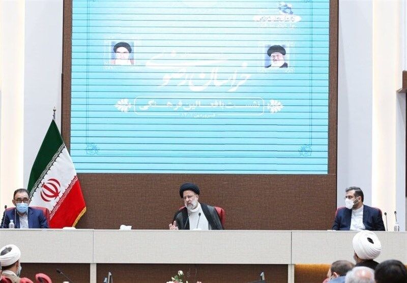 رئیس‌جمهور در مشهد: نهادها با عبرت از گذشته برای آینده برنامه‌ریزی کنند