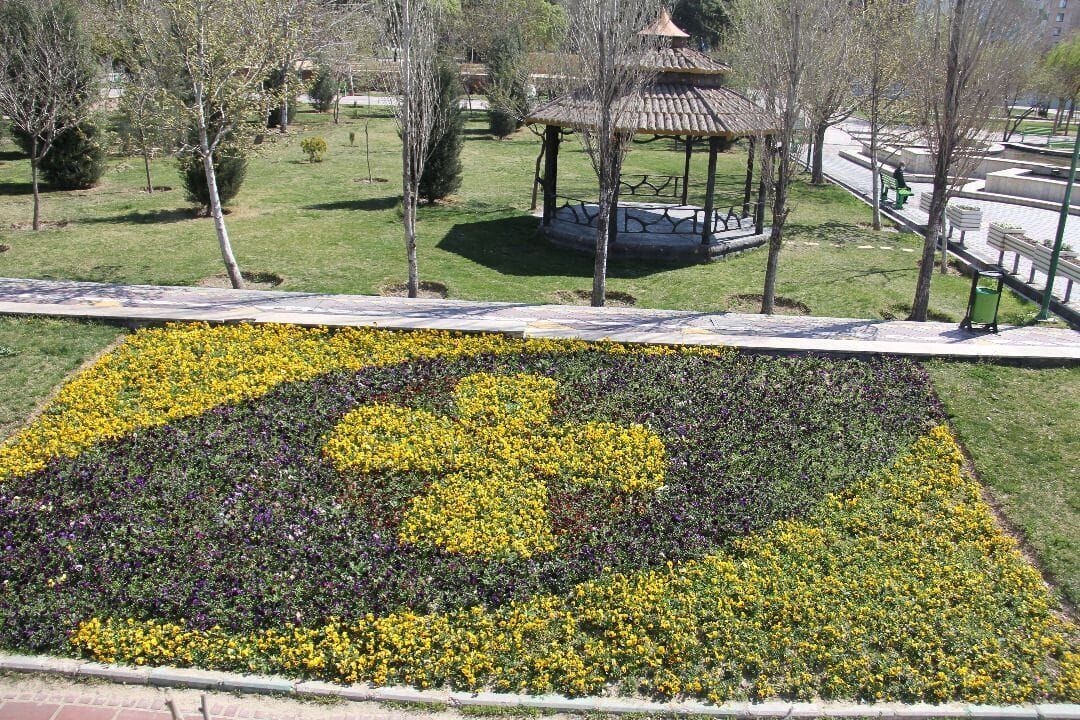 اجرای ۲۲ هزار متر فرش گل و کاشت ۵۱ هزار اصله نهال در نوروز پایتخت