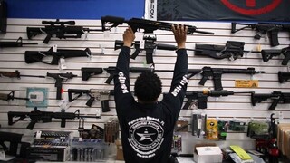 تیراندازی در متروی نیویورک بار دیگر موضوع آزادی حمل سلاح در آمریکا را پررنگ می‌کند