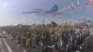 رژه یگان‌های  ارتش جمهوری اسلامی ایران در روز ارتش