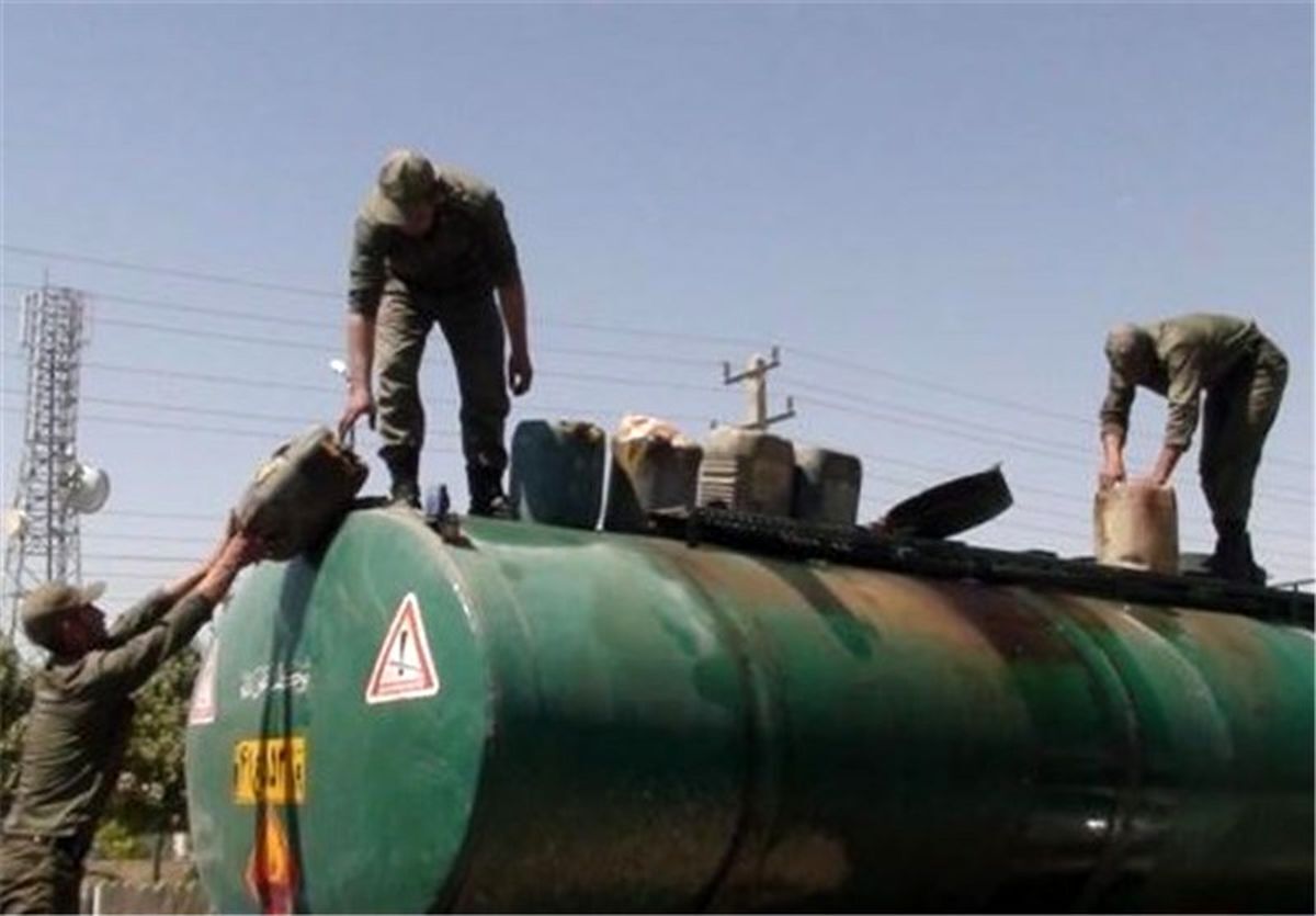 کنترل قاچاق بنزین با کارت هوشمند سوخت/ اختلاف قیمت ۶۰ برابری گازوئیل ایران با همسایگان
