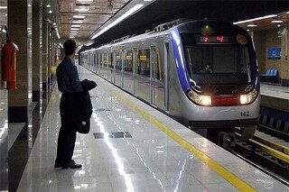 افزایش تعداد قطارها در خط ۵ مترو همزمان با اجتماع سلام فرمانده
