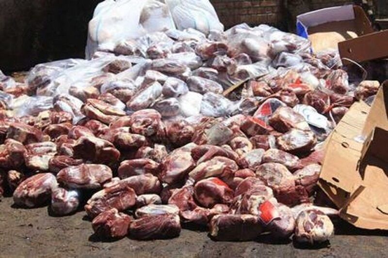 کشف و نابودی۶ هزار کیلوگرم مواد غذایی فاسد در تربت‌حیدریه