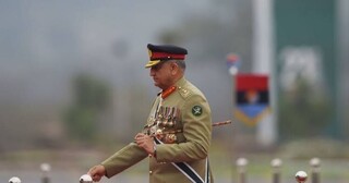 تداوم جنجال سیاسی در پاکستان و کارت زرد ارتش به تحریک‌کنندگان