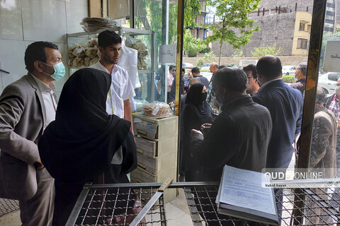 بازدید فرماندار از نانوایی های  سطح شهر مشهد