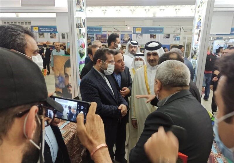 وزیر فرهنگ قطر به نمایشگاه کتاب آمد