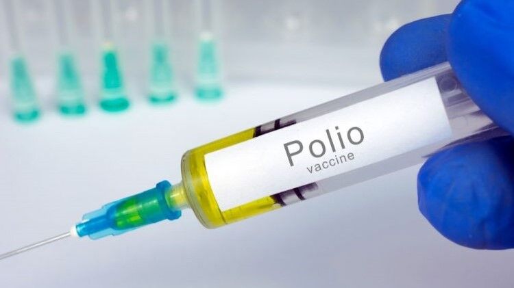 عربستان زائران ایرانی را ملزم به تزریق واکسن فلج اطفال کرد 