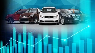 علیزاده: تعلیق عرضه خودرو در بورس کالا باعث سلب اعتماد سهامداران می‌شود