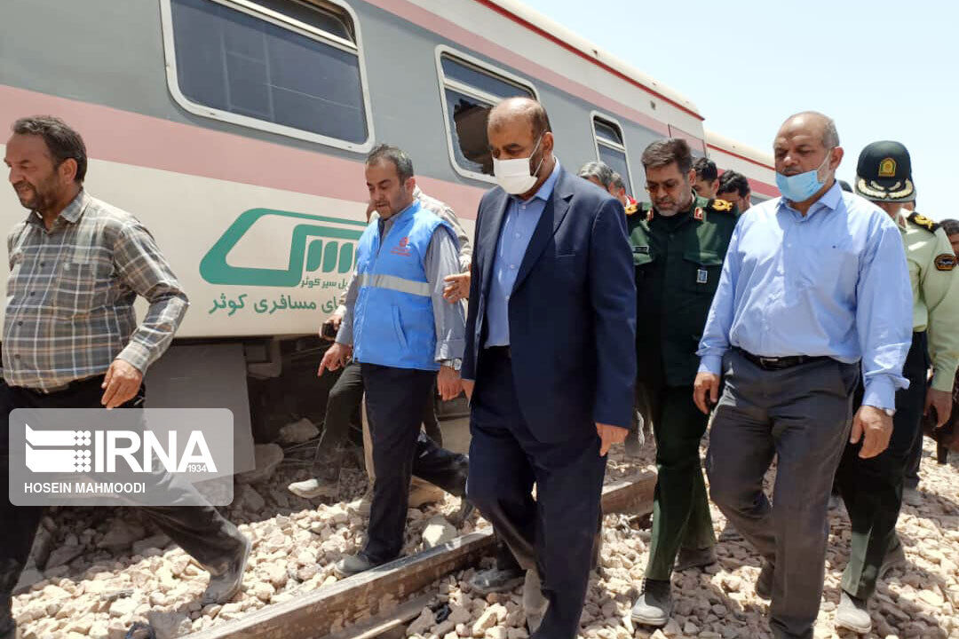 وزیر راه و شهرسازی: علت حادثه خروج قطار پس از بررسی دقیق اعلام می‌شود