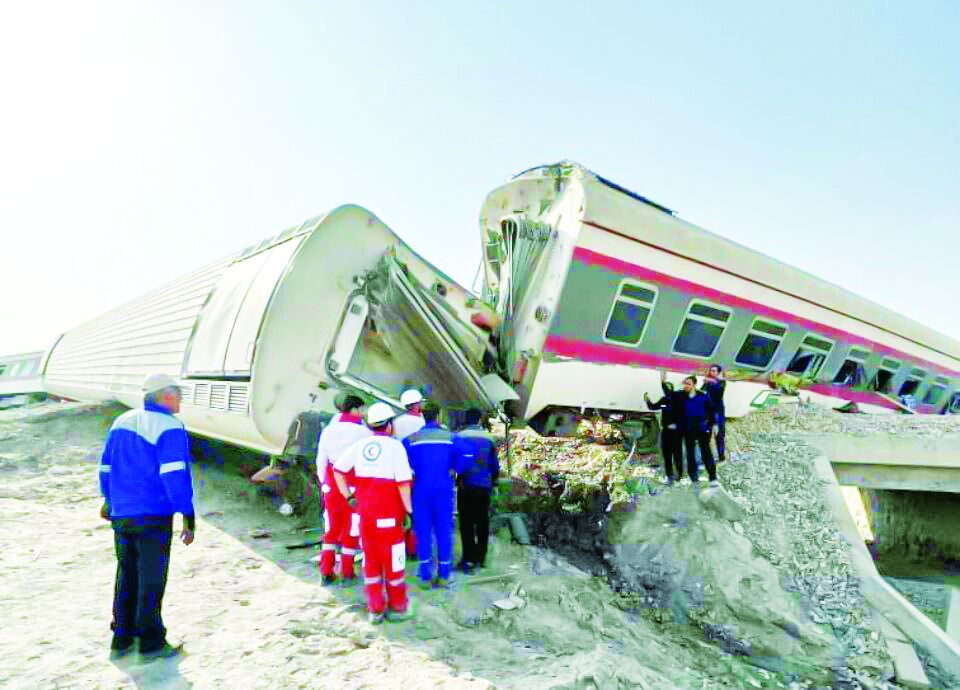 فوتی‌های حادثه قطار مشهد ـ یزد ۱۴ نفر بودند