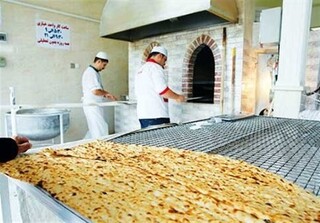 توزیع ۶۰۰۰ تن آرد مازاد در ۸۰۰ نانوایی در مشهد