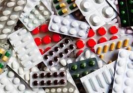 واکنش وزیر بهداشت به خبر فساد و جنایت در شبکه تامین دارو: با مافیای دارو برخورد می‌کنیم