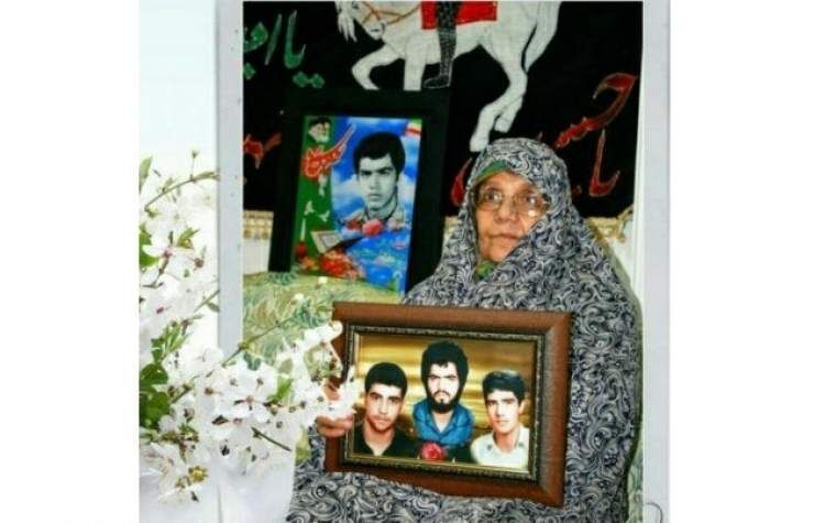 بدرقه مادر ۳ شهید در تهران