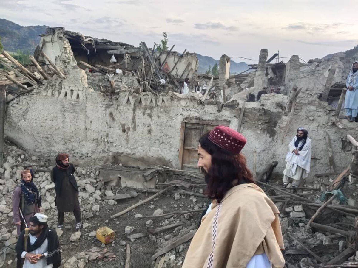 کمک‌های بشردوستانه ایران به زلزله‌زدگان افغانستان