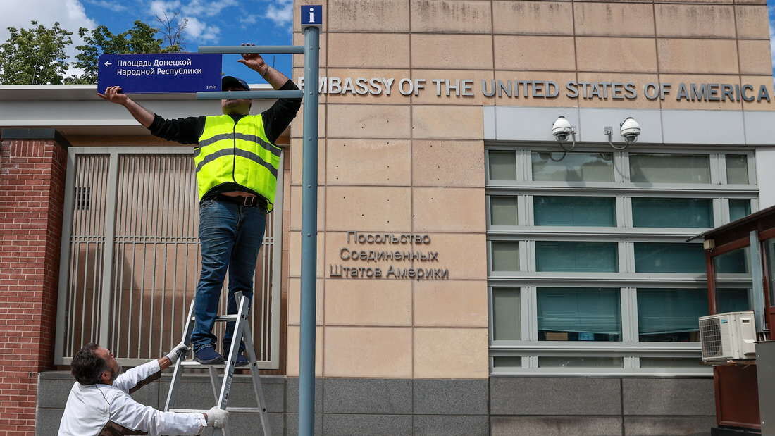 تغییر نام خیابان سفارت آمریکا در مسکو + فیلم