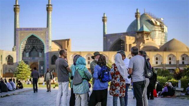 دو نرخی شدن خدمات، ایران را از فهرست مقاصد گردشگری خط می‌زند