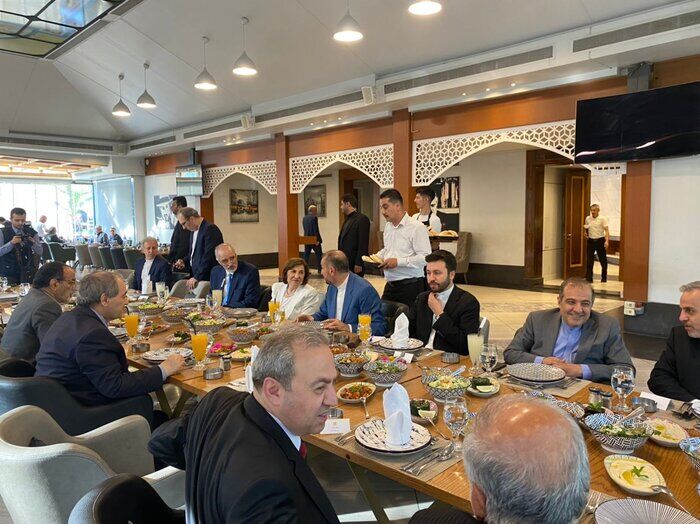 حضور امیرعبداللهیان در ضیافت ناهار وزیر خارجه سوریه 