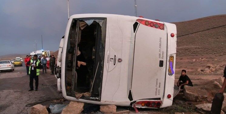  ۲ فوتی و ۱۰ مصدوم در واژگونی اتوبوس محور کوهدشت- مشهد 