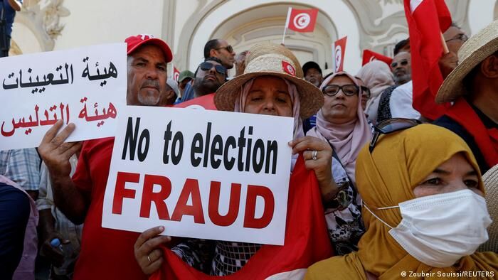 برگزاری رفراندوم قانون اساسی در تونس در میان اعتراضات و تحریم‌ها