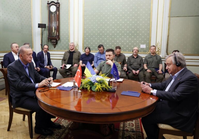 نشست سه‌جانبه زلنسکی، گوترش و اردوغان در اوکراین