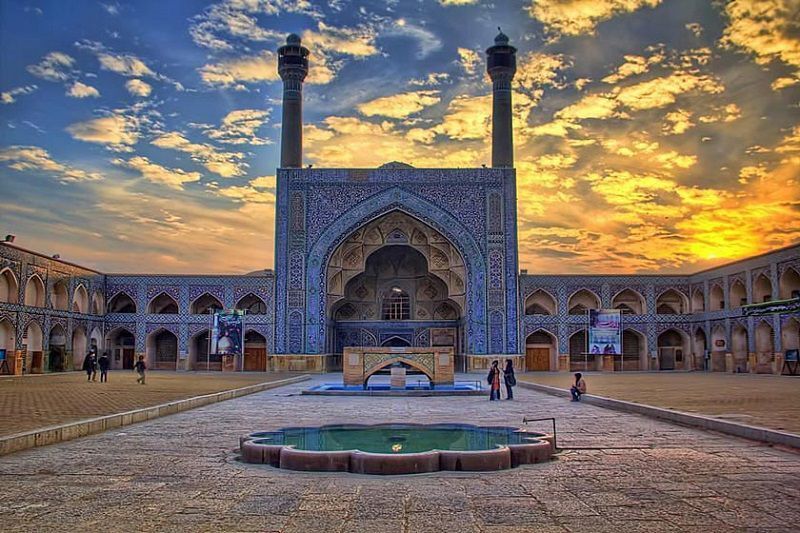 مسجد مردمی ترین ساختار در جمهوری اسلامی است
