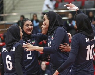زنان والیبالیست ایران رقیبان خود را شناختند