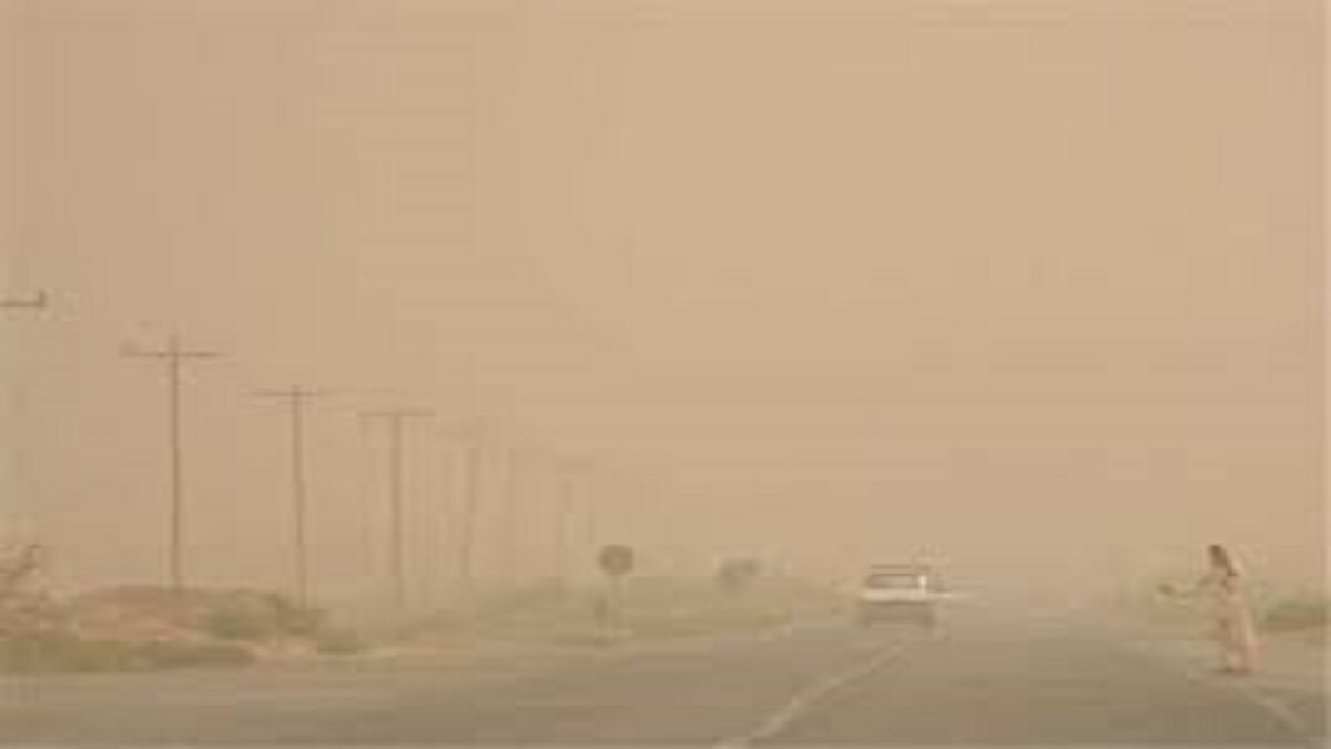 وزش باد شدید و خیزش گرد و خاک در تهران / افزایش آلودگی هوا