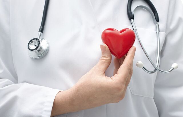 موضوع کمبود پزشک سیاهنمایی نیست/ جراح قلب اطفال نداریم موضوع کمبود پزشک سیاهنمایی نیست/ جراح قلب اطفال نداریم