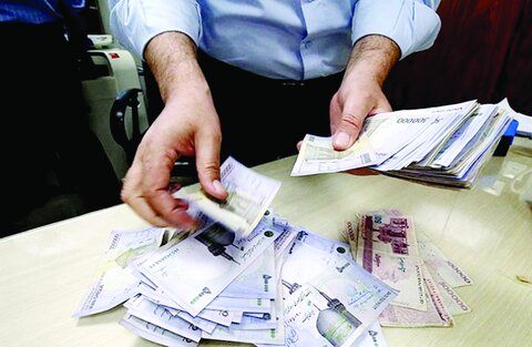 پرداخت نقدی برای نسل Z شرم‌آور است / ۸۵% نسل زد از کیف پول دیجیتال استفاده می‌کنند