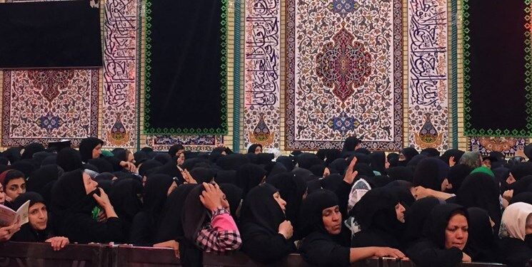 صف ۳ ساعته زائران اربعین برای رسیدن به ضریح حرم امام حسین (ع)