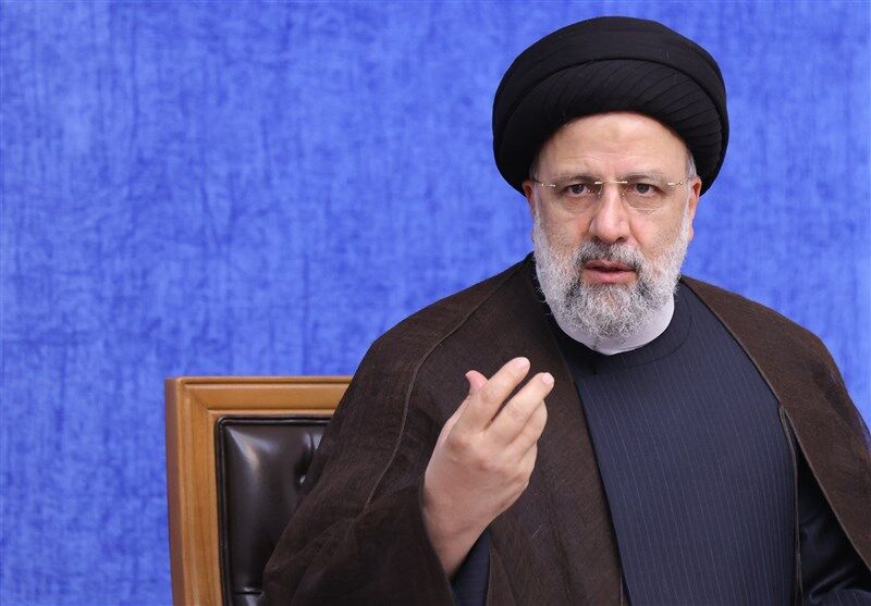 رئیسی در بدو ورود به تهران: دخالت کشورهای خارجی راه‌حل مسائل منطقه نیست