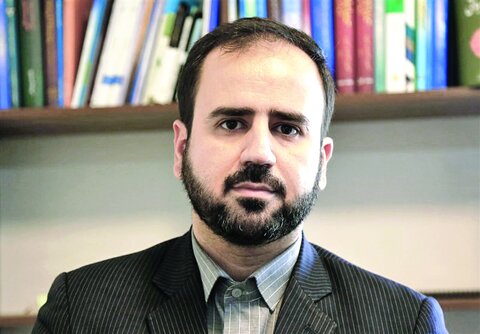 اصل ۲۷ قانون اساسی از زبان کارشناسان