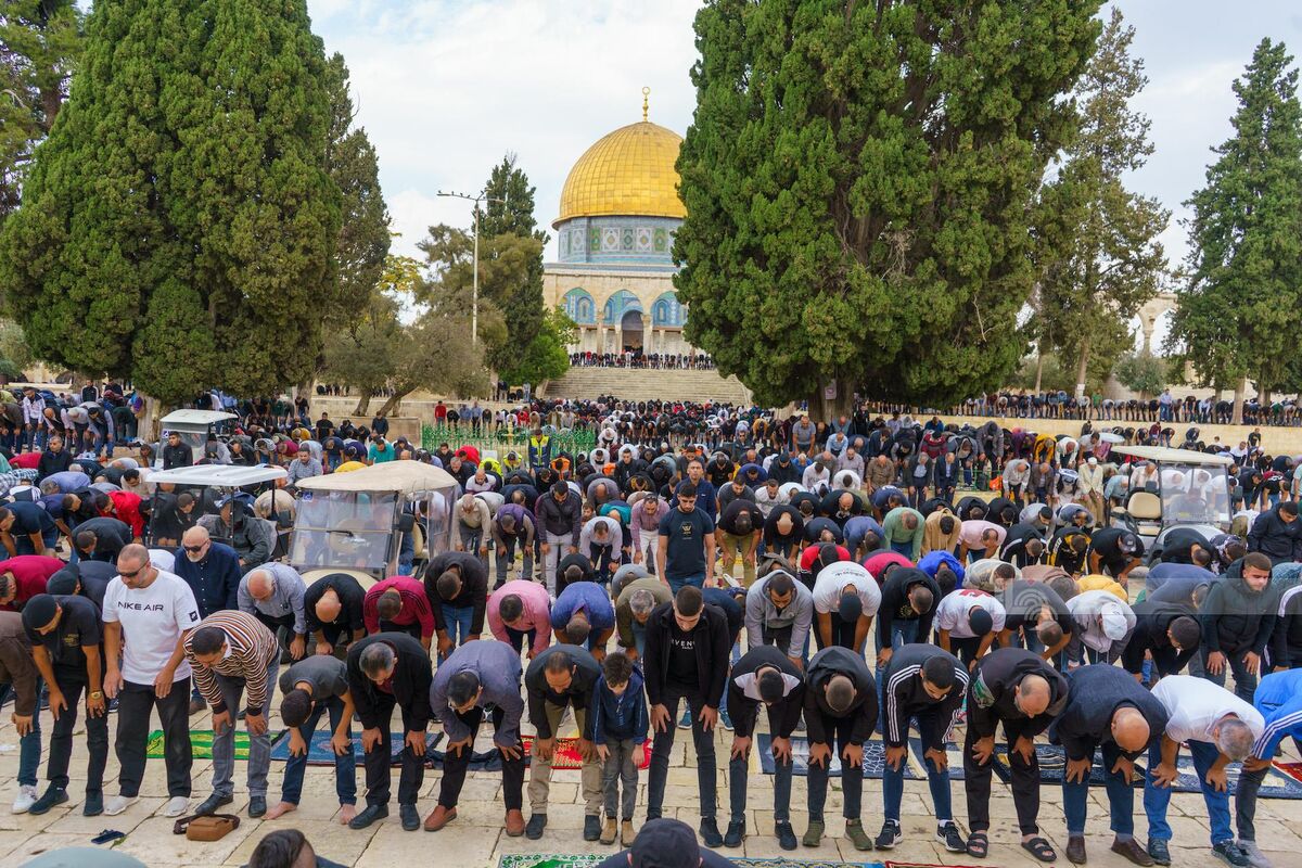 با وجود تدابیر امنیتی صهیونیست‌ها، نمازجمعه در مسجدالاقصی برپا شد
