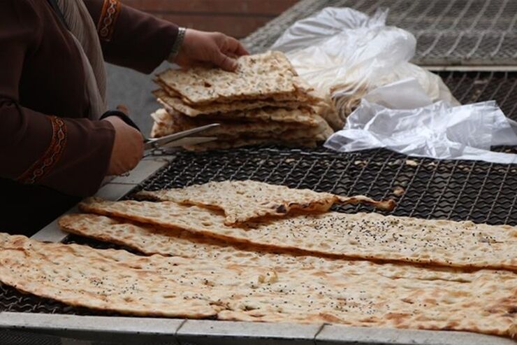 تنورتخلفات در نانوایی‌های مشهد همچنان داغ است/ کاهش قدرت خرید مردم مساوی کاهش 20 درصدی پرونده‌های تخلف!