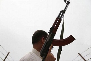تیراندازی به کلانتری خاش/ یک مامور انتظامی زخمی شد