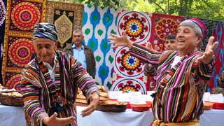 نمایشگاه هنرمندان ایرانی در باختر تاجیکستان گشایش یافت