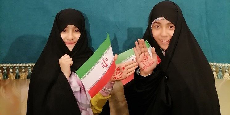 اجتماع دانش آموزانی از نسل آرمان / تجدید بیعت فرزندان ایران در قطعه ای از بهشت