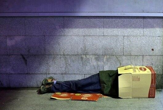 فعالیت شبانه‌روزی گشت‌های ساماندهی افراد بی‌خانمان در مشهد