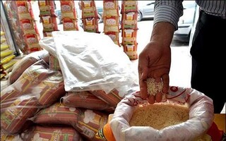 توزیع ۶۰ تن برنج تنظیم بازار در شهرستان نهاوند