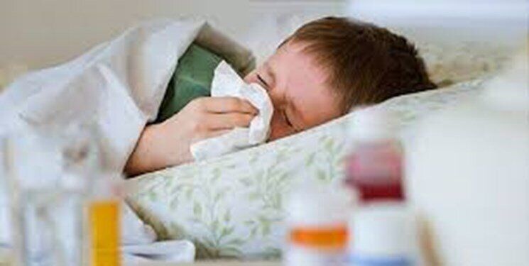 تفاوت کرونا، سرماخوردگی و آنفلوآنزا در کودکان/ آنفلوآنزا اواخر آذر به پیک می‌رسد