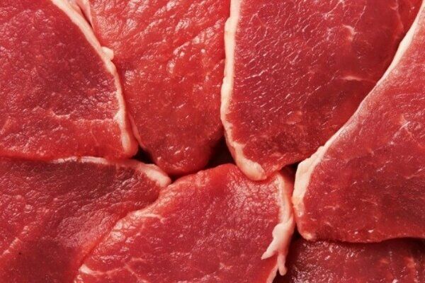 واردات گوشت گوساله از کشورهای شرقی به کاهش قیمت کمک می‌کند