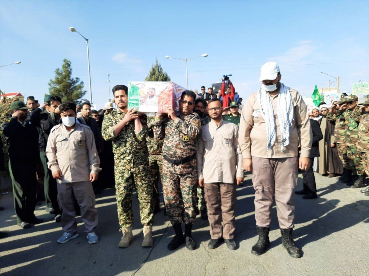 پیکر شهید مدافع امنیت در کاشمر به خاک سپرده شد