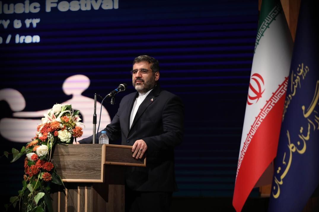 وزیر فرهنگ در اختتامیه جشنواره نواحی: موسیقی عامل پیوند ایرانیان است /مرآتی دبیردوره شانزدهم شد