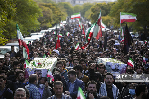 وداع دانشجویان دانشگاه فردوسی مشهد با پیکر ۲ دانشجوی شهید حافظ امنیت در مشهد