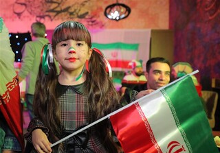 اجرای نماهنگ «لحظه صعود» پیش از بازیِ ایران مقابل انگلستان