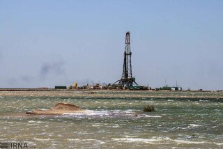 ماجرای واگذاری چاه‌های کم‌بازده نفتی به شرکت‌های روسی و چینی چیست؟